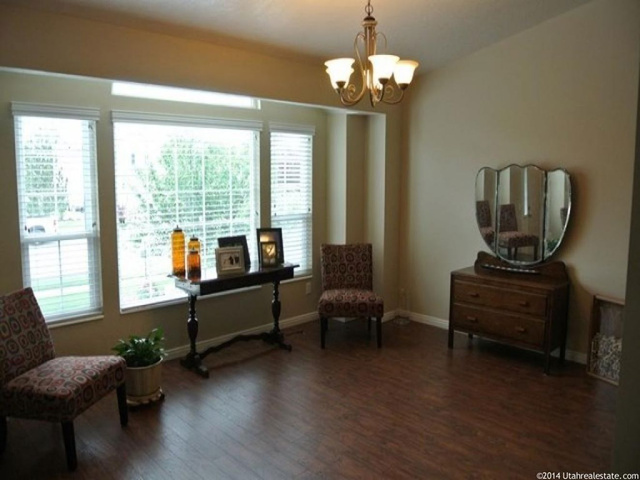 1052 W 1640 N, Clinton, UT 84015 — photo 3