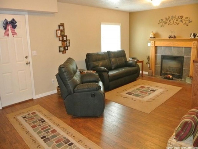 1052 W 1640 N, Clinton, UT 84015 — photo 10