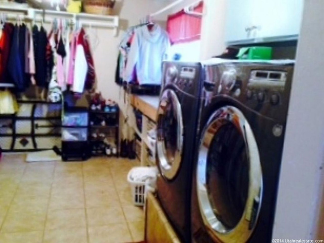 110 E 140 S, Aurora, UT 84620 — photo 9