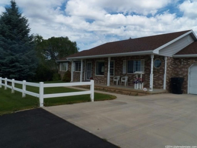 455 E 200 S, Mt Pleasant, UT 84647 — photo 2