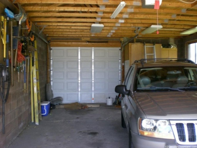 265 E 2000 N, Layton, UT 84041 — photo 12