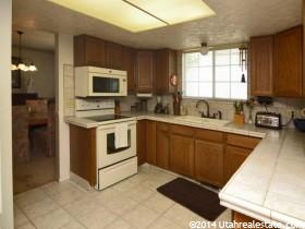 967 S 800 E, Bountiful, UT 84010 — photo 5