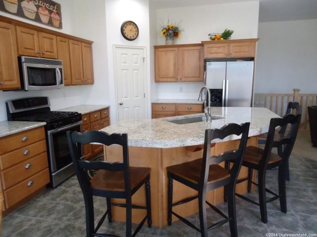 75 N 3300 W, Layton, UT 84041 — photo 6