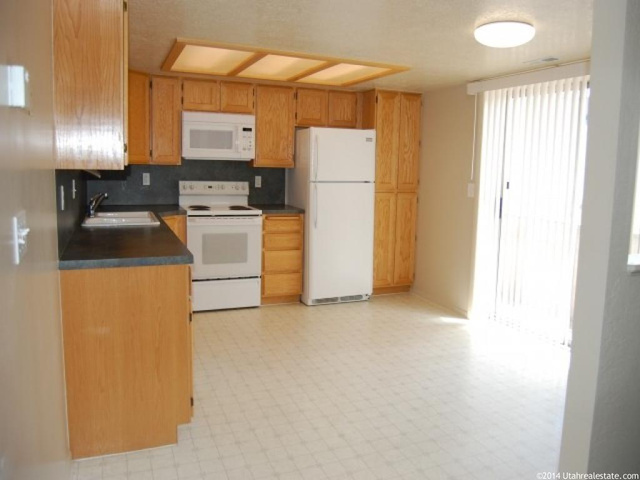 4634 S 3850 W, Roy, UT 84067 — photo 2
