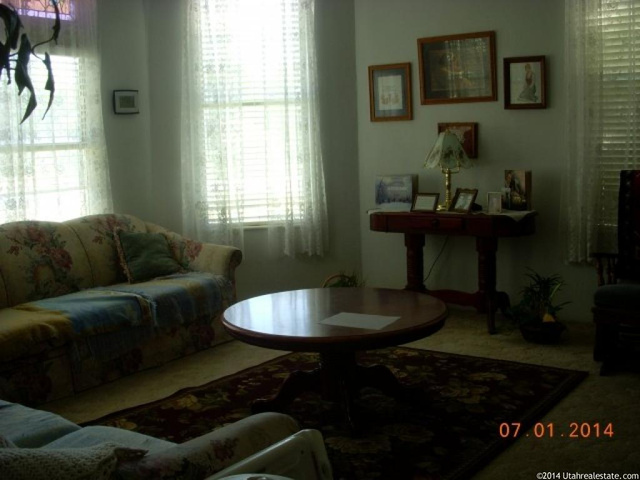 105 E 400 N, Nephi, UT 84648 — photo 8