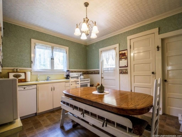 1285 N 200 W, Bountiful, UT 84010 — photo 10