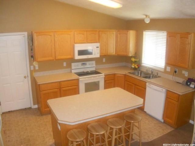 2423 N 2350 W, Clinton, UT 84015 — photo 8