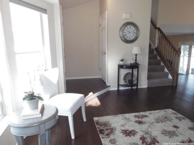 1075 E Pheasant View Dr, Layton, UT 84041 — photo 4