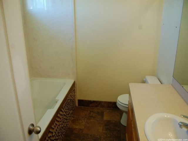 768 W 910 N, Clinton, UT 84015 — photo 8