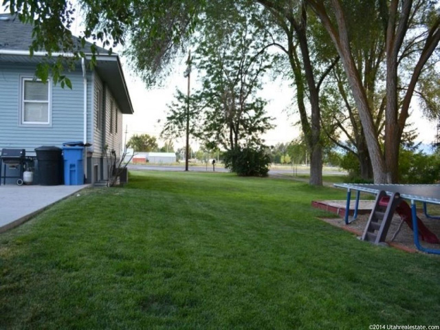 429 W 100 N, Smithfield, UT 84335 — photo 9