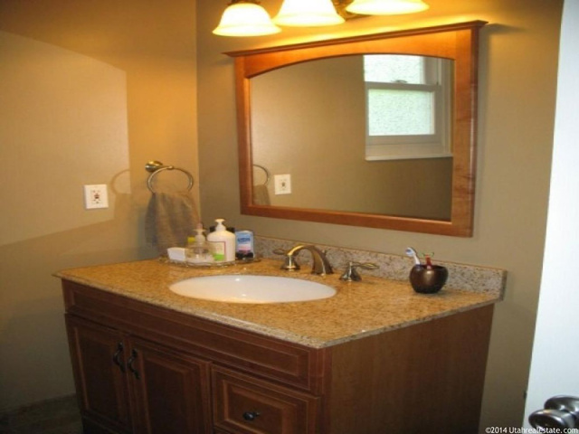 980 E Canyon Creek Dr S, Bountiful, UT 84010 — photo 10