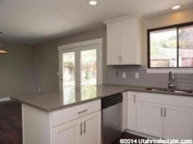 9517 S 1335 E, Sandy, UT 84092 — photo 12