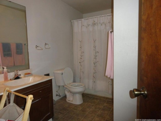 428 E 500 N, Vernal, UT 84078 — photo 9