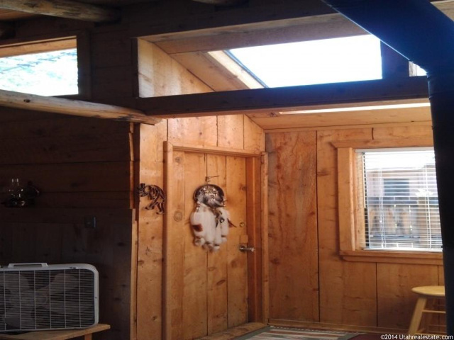 44 N 100 W, Torrey, UT 84775 — photo 3