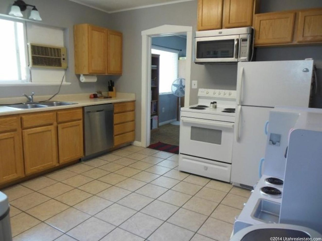 290 N 100 E, American Fork, UT 84003 — photo 9