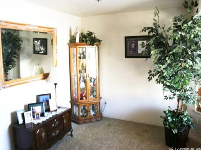 672 S 600 E, Layton, UT 84041 — photo 3