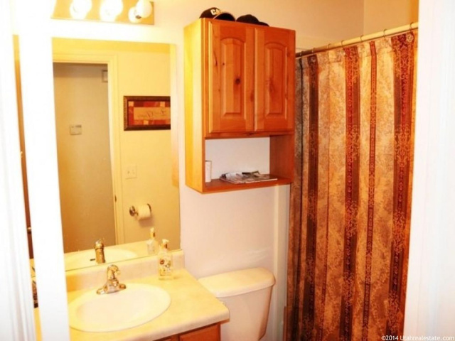 672 S 600 E, Layton, UT 84041 — photo 9
