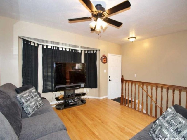 1162 W 1640 N, Clinton, UT 84015 — photo 3
