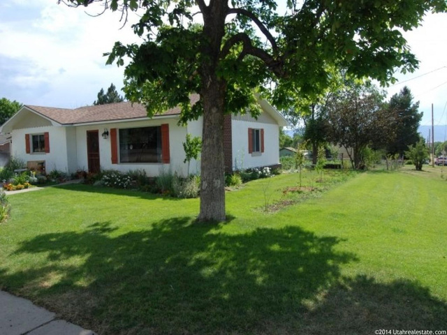 120 S 200 E, Spring City, UT 84662 — photo 2