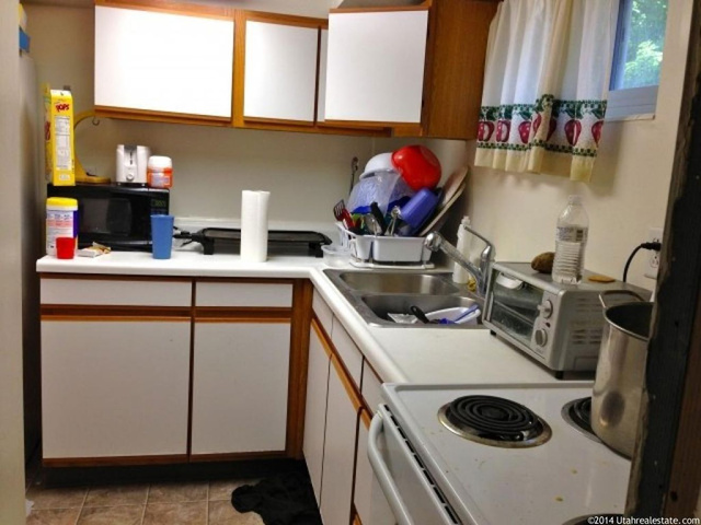 85 N Center W, Hyrum, UT 84319 — photo 12