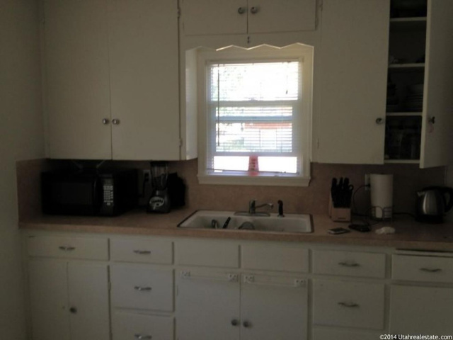 85 N Center W, Hyrum, UT 84319 — photo 5