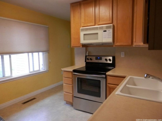 518 E Center St, Logan, UT 84321 — photo 3