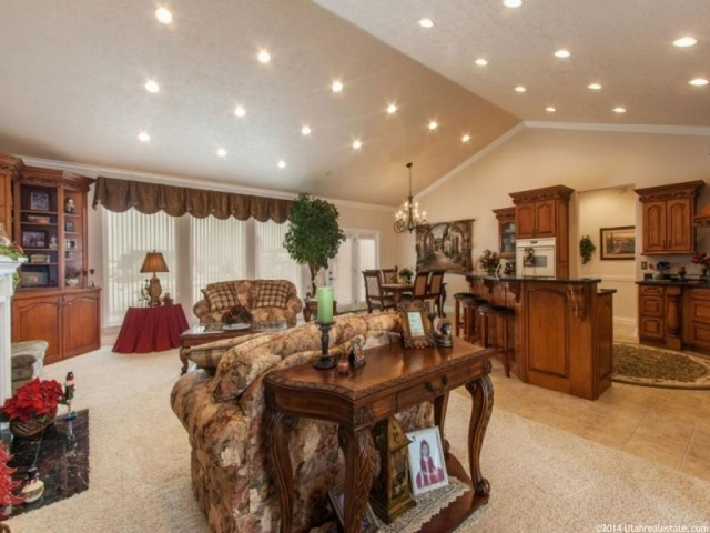 284 W 2050 S, Perry, UT 84302 — photo 9