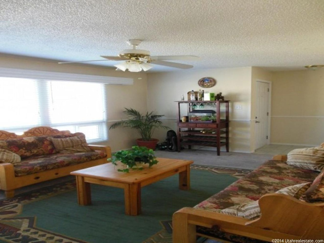 4457 S 300 E, Washington Terrace, UT 84405 — photo 2