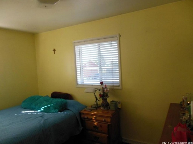 4457 S 300 E, Washington Terrace, UT 84405 — photo 8