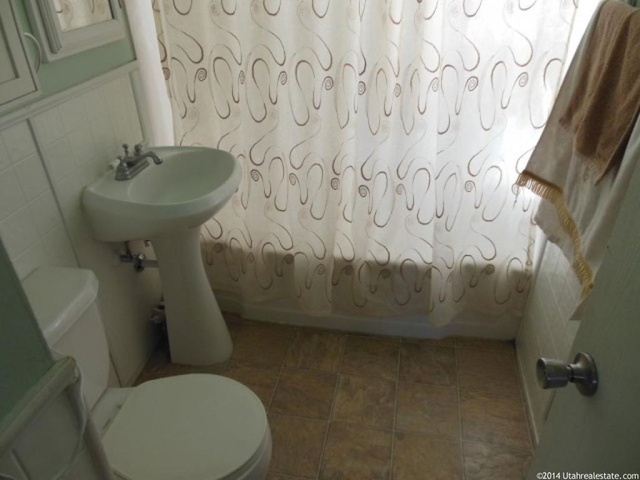 4457 S 300 E, Washington Terrace, UT 84405 — photo 10
