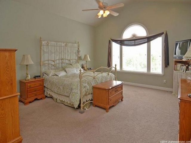 131 W 4100 N, Pleasant View, UT 84414 — photo 11