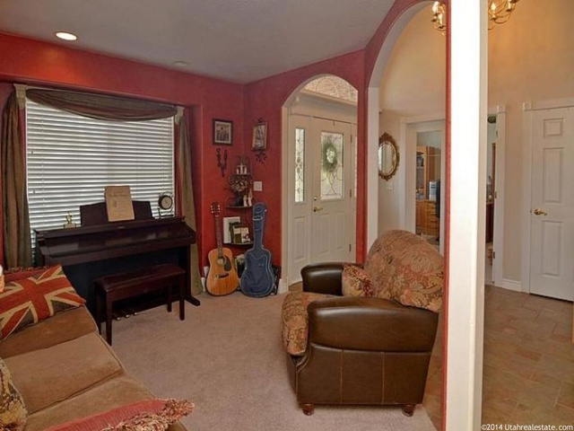 131 W 4100 N, Pleasant View, UT 84414 — photo 5