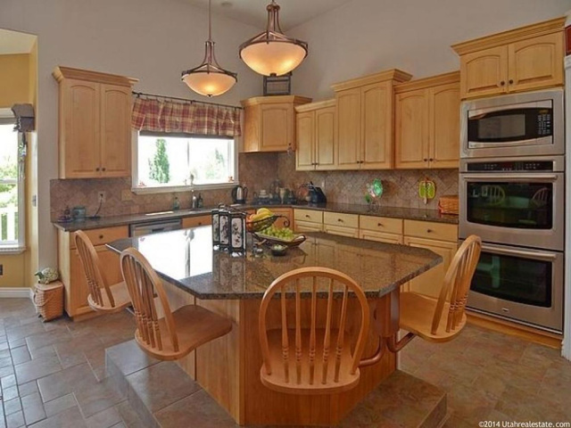 131 W 4100 N, Pleasant View, UT 84414 — photo 9