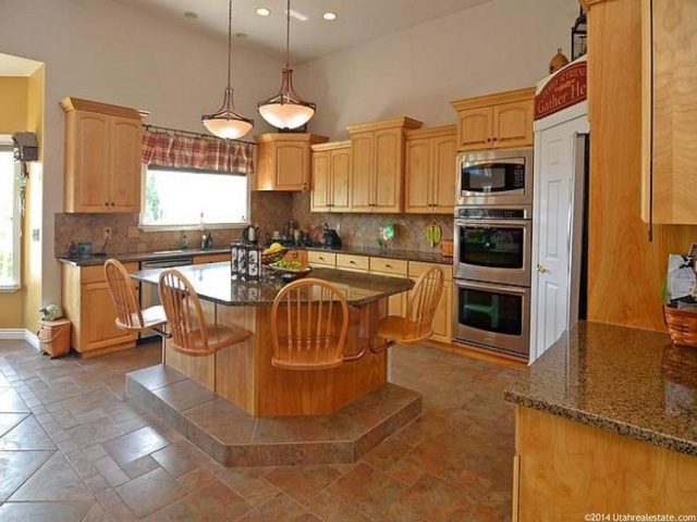 131 W 4100 N, Pleasant View, UT 84414 — photo 10