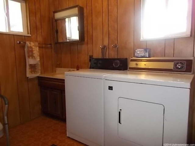 90 W Center, Aurora, UT 84620 — photo 8