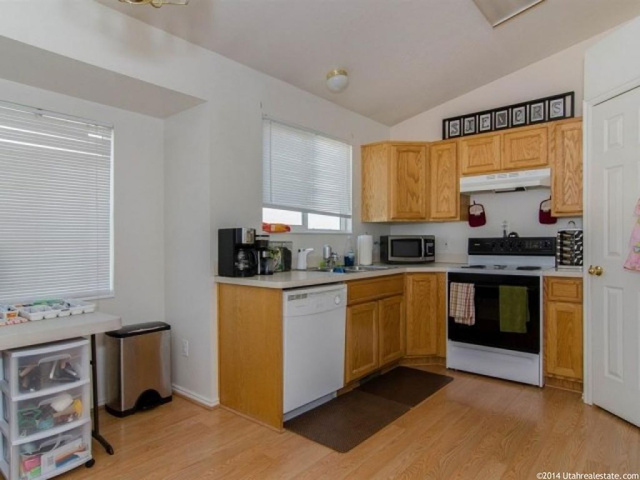 5422 S Midland Dr, Roy, UT 84067 — photo 7