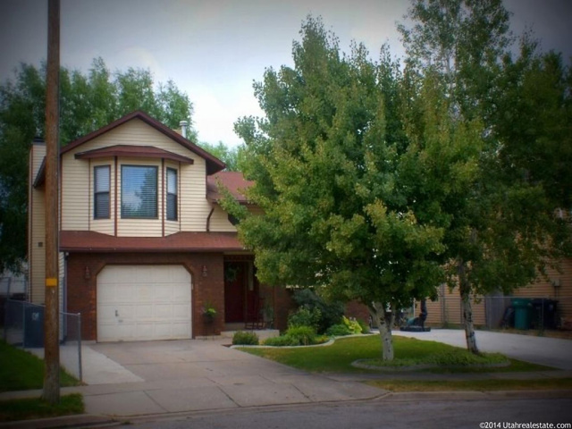 444 W 75 N, Clearfield, UT 84015 — photo 2