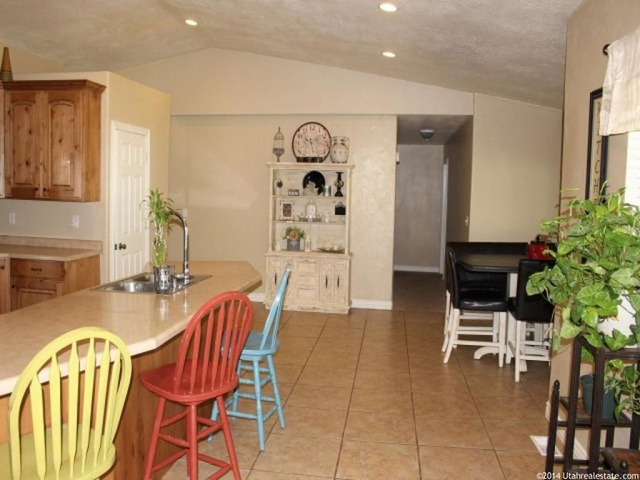 60 S 100 E, Huntington, UT 84528 — photo 4
