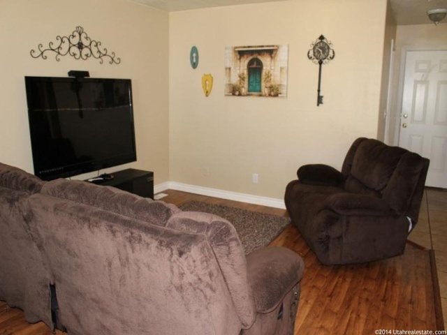 60 S 100 E, Huntington, UT 84528 — photo 8