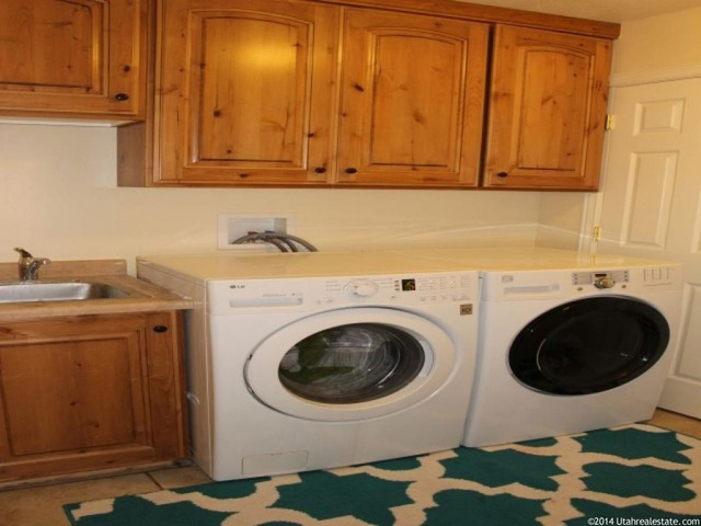 60 S 100 E, Huntington, UT 84528 — photo 10