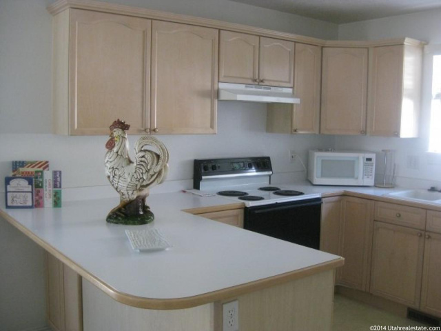 811 E 370 S, Orem, UT 84097 — photo 2