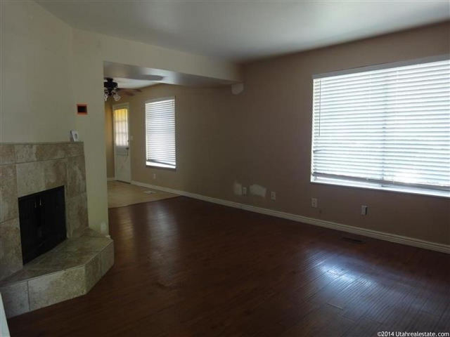 655 E Cobblestone Dr, Midvale, UT 84047 — photo 3