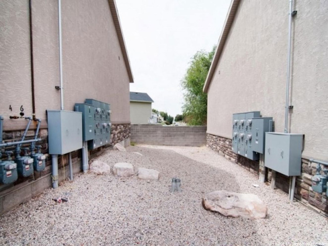 4655 S 1900 W #6, Roy, UT 84067 — photo 8