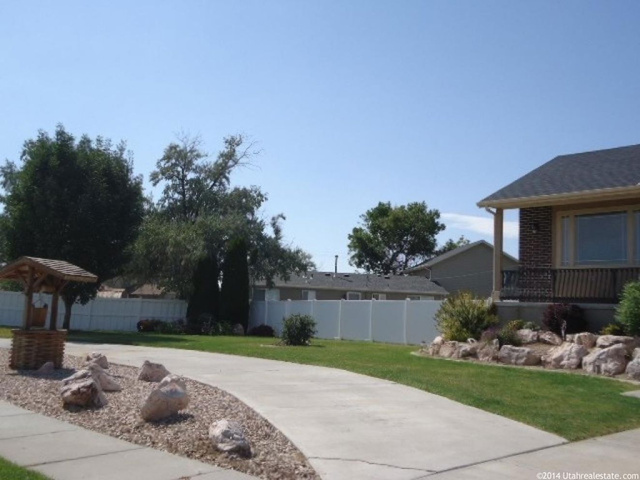 3940 Formby Dr, Syracuse, UT 84075 — photo 6