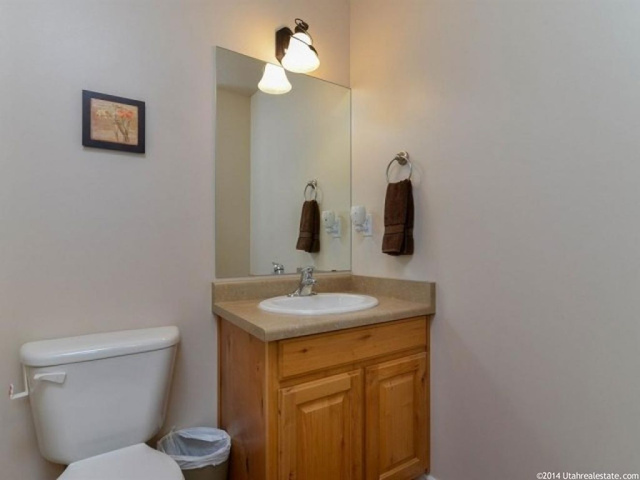815 W 25 N, Clearfield, UT 84015 — photo 12