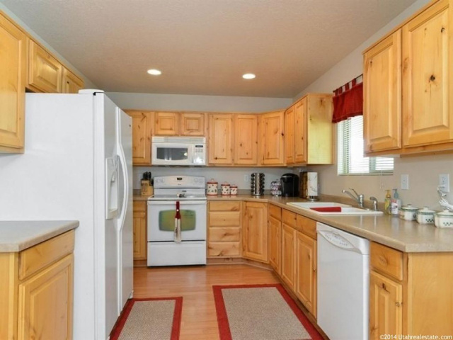 815 W 25 N, Clearfield, UT 84015 — photo 7