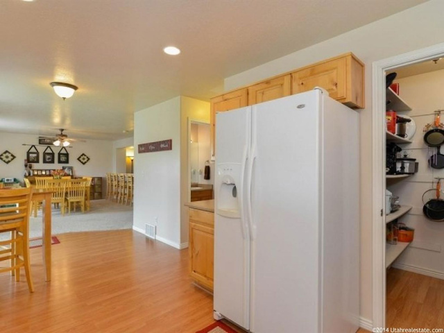 815 W 25 N, Clearfield, UT 84015 — photo 9