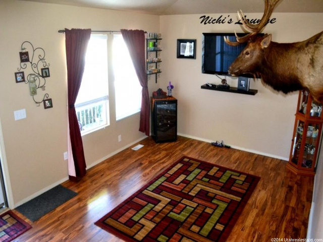 1464 N 2475 W, Clinton, UT 84015 — photo 2