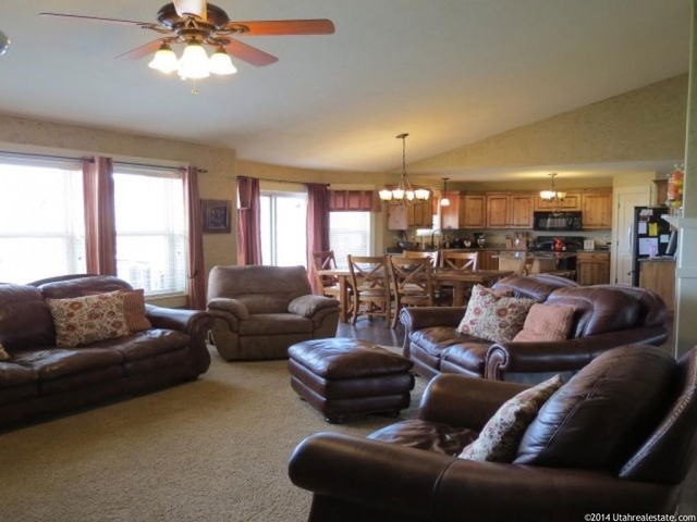 399 W 3400 S, Nibley, UT 84321 — photo 9