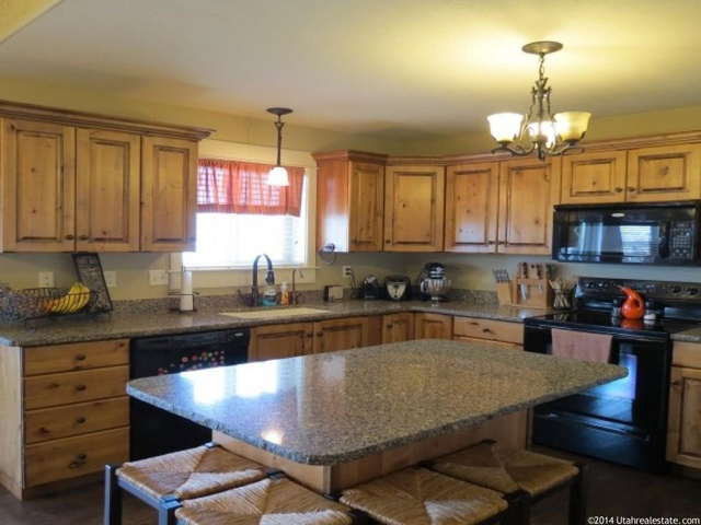 399 W 3400 S, Nibley, UT 84321 — photo 10